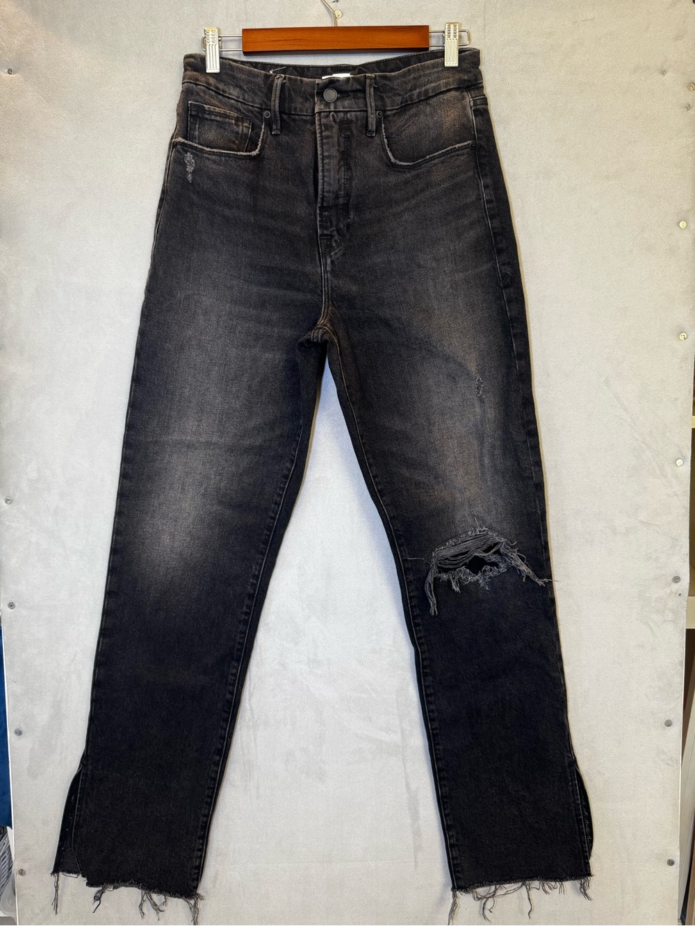 Good American Jeans 8/29 Black Straight Leg Distressed Knee Side Slit Raw Hem